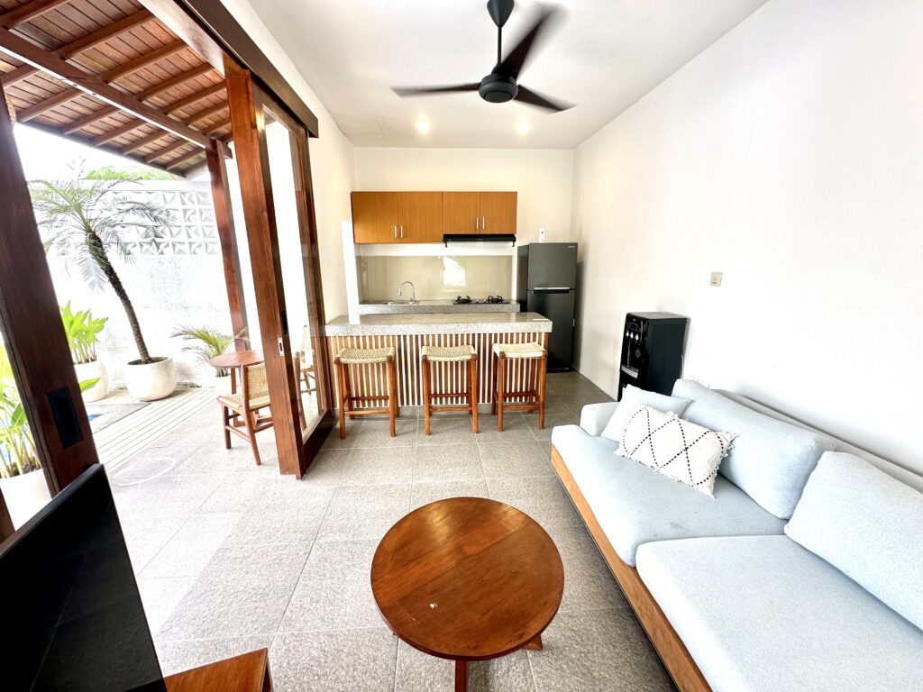Kitchen and breakfast bar, Casa Di Seseh
