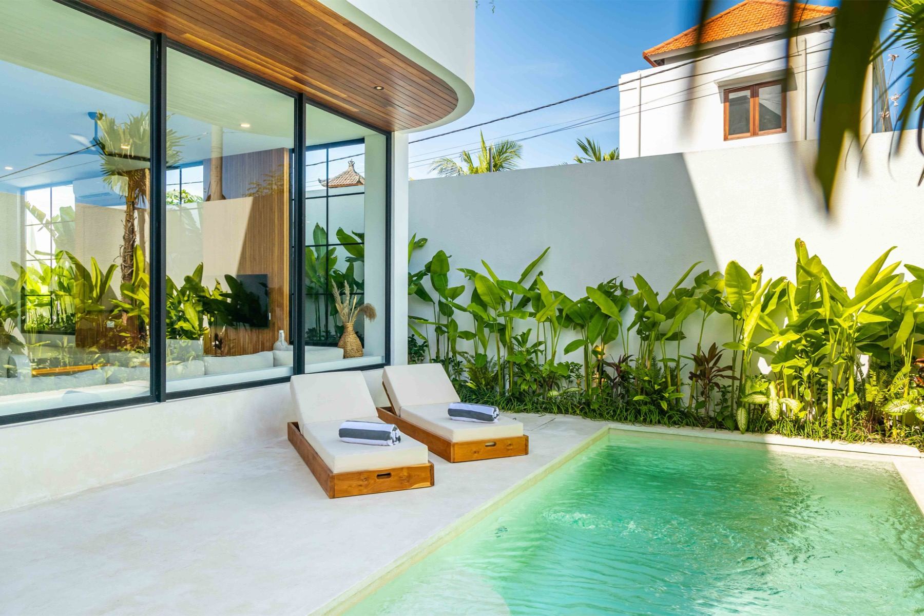 Private pool at Casa Di Cemagi