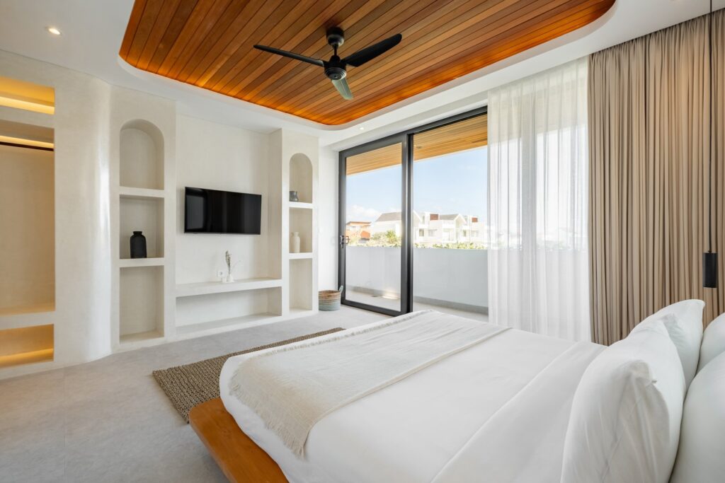 King bedroom at Villa Tre