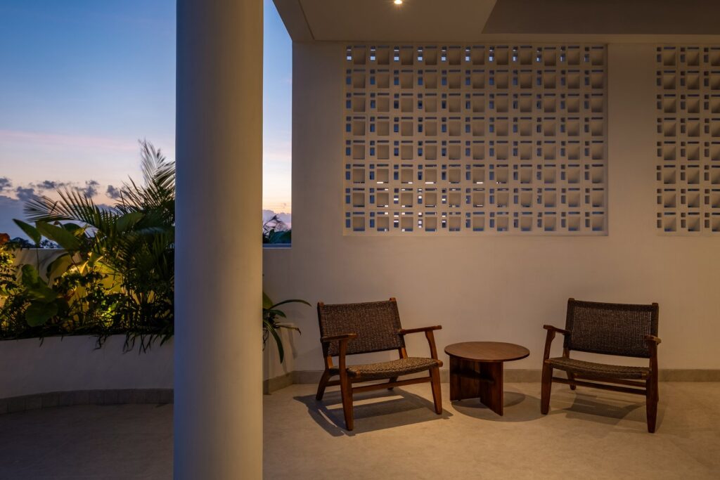 Terrace seating at sunset, Villa Tre