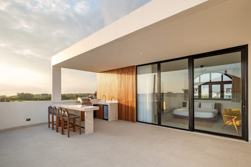 Rooftop terrace and bar at Villa Quattro